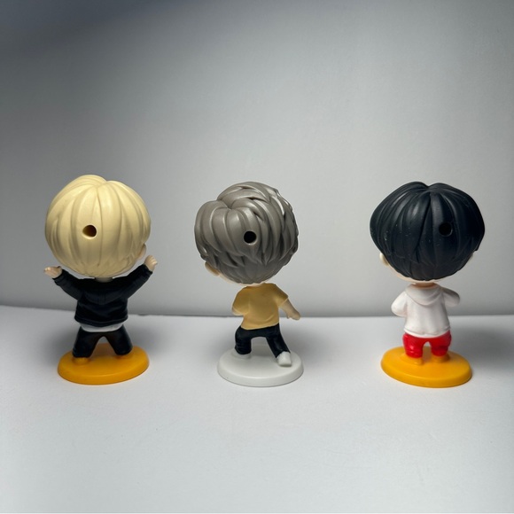 Rare 2025 McDonald's TINY TAN x BTS - Picture 3 of 4